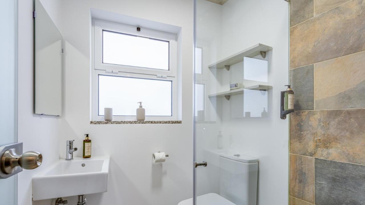 Glamorous 1 Bdr Duplex Apartment By Lovelystay Tavira Bagian luar foto